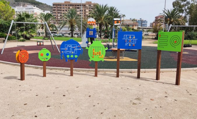 paneles de juego para parques infantiles inclusivos